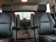 ✅ 2013 Chevrolet Tahoe LT • VIN: 1GNSKBE08DR273901 • Lot: 91366215. Wystawiony na Copart z przebiegiem 301 790 mil. Bezpłatny archiwum sprzedaży aukcyjnych z USA i szczegółowy raport historii pojazdu na DreamBid. Zdjęcie 10.