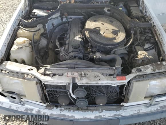 ✅ 1991 Mercedes-Benz 300 E • VIN: WDBEA30D2MB339701 • Лот: 80088704. Опубликован ранее на Copart с пробегом 207 505 миль. Бесплатный доступ к архиву аукционных продаж из США и подробный отчёт об истории автомобиля на DreamBid. Изображение 11.