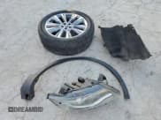 ✅ 2017 Lincoln MKX Reserve • VIN: 2LMPJ8LP0HBL11201 • Lot: 81899495. Listed on Copart with 105,075 mi. Free auction sales archive from the USA and detailed vehicle history report at DreamBid. Image 13.