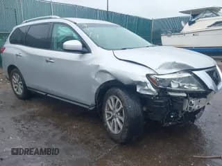 ✅ 2016 Nissan Pathfinder S • VIN: 5N1AR2MN5GC640415 • Лот: 42300575. Опубликован ранее на IAAI с пробегом 128 275 миль. Бесплатный доступ к архиву аукционных продаж из США и подробный отчёт об истории автомобиля на DreamBid. Изображение 1.