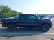 ✅ 2021 Chevrolet Silverado 1500 Custom Trail Boss • VIN: 1GCPYCEFXMZ447720 • Lot: 42997924. Wystawiony na IAAI z przebiegiem 39 845 mil. Bezpłatny archiwum sprzedaży aukcyjnych z USA i szczegółowy raport historii pojazdu na DreamBid. Zdjęcie 13.