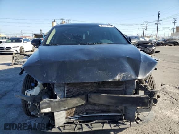 ✅ 2017 Hyundai Elantra SE • VIN: 5NPD74LF4HH054839 • Lot: 82308295. Listed on Copart with 161,062 mi. Free auction sales archive from the USA and detailed vehicle history report at DreamBid. Image 5.