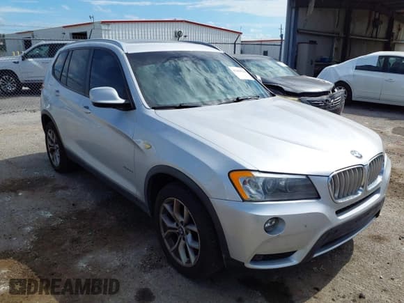 ✅ 2012 BMW X3 35i • VIN: 5UXWX7C59CL889288 • Lot: 43469796. Wystawiony na IAAI z przebiegiem 117 285 mil. Bezpłatny archiwum sprzedaży aukcyjnych z USA i szczegółowy raport historii pojazdu na DreamBid. Zdjęcie 1.