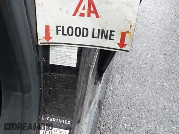 ✅ 2014 Lexus IS 250 • VIN: JTHCF1D26E5011784 • Лот: 42760783. Опубликован ранее на IAAI с пробегом 138 199 миль. Бесплатный доступ к архиву аукционных продаж из США и подробный отчёт об истории автомобиля на DreamBid. Изображение 6.