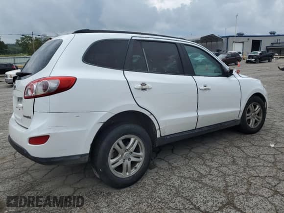 ✅ 2011 Hyundai Santa Fe GLS • VIN: 5XYZG3ABXBG027823 • Lot: 64485654. Listed on Copart with 196,696 mi. Free auction sales archive from the USA and detailed vehicle history report at DreamBid. Image 3.