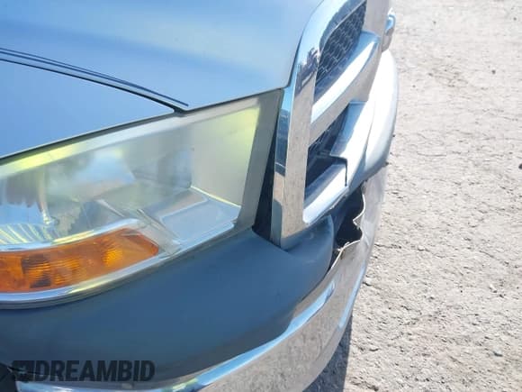 ✅ 2009 Dodge 1500 ST • VIN: 1D3HB18K29S806066 • Lot: 42143935. Wystawiony na IAAI z przebiegiem 246 076 mil. Bezpłatny archiwum sprzedaży aukcyjnych z USA i szczegółowy raport historii pojazdu na DreamBid. Zdjęcie 13.