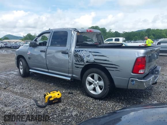 ✅ 2023 Ram 1500 Tradesman • VIN: 3C6RR6KGXPG532900 • Лот: 42490825. Опубликован ранее на IAAI с пробегом 19 864 миль. Бесплатный доступ к архиву аукционных продаж из США и подробный отчёт об истории автомобиля на DreamBid. Изображение 3.