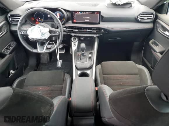 2024 Dodge Hornet GT z VIN ZACNDFAN4R3A22427, wystawiony jako Copart lot #47323145 z przebiegiem 10 315 mil mil oraz Szkoda całkowita • Salvage title. Historia ofert i sprzedaży dostępna na DreamBid. Obrazek 8.