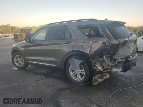 ✅ 2021 Ford Explorer XLT • VIN: 1FMSK7DHXMGA21376 • Lot: 85565535. Wystawiony na Copart z przebiegiem 94 118 mil. Bezpłatny archiwum sprzedaży aukcyjnych z USA i szczegółowy raport historii pojazdu na DreamBid. Zdjęcie 2.