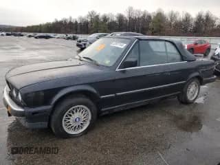 1991 BMW 3 Series z VIN WBABB2315MEC23937, wystawiony jako Copart lot #82837144 z przebiegiem 155 194 mil mil oraz Czysty tytuł • Clean title. Historia ofert i sprzedaży dostępna na DreamBid. Obrazek 1.