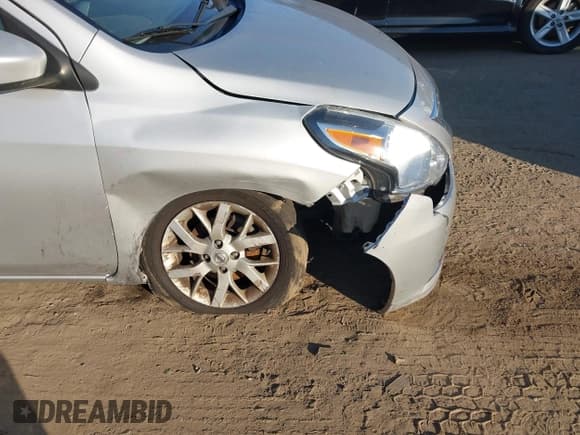 ✅ 2019 Nissan Versa SV • VIN: 3N1CN7AP8KL828700 • Lot: 43390610. Listed on IAAI with 104,145 mi. Free auction sales archive from the USA and detailed vehicle history report at DreamBid. Image 6.