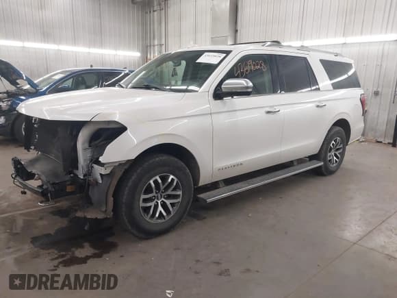 ✅ 2019 Ford Expedition Max Platinum • VIN: 1FMJK1MT6KEA18920 • Lot: 43619028. Wystawiony na IAAI z przebiegiem 108 772 mil. Bezpłatny archiwum sprzedaży aukcyjnych z USA i szczegółowy raport historii pojazdu na DreamBid. Zdjęcie 18.