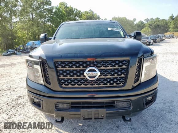 ✅ 2018 Nissan Titan Platinum Reserve • VIN: 1N6BA1F43JN525223 • Lot: 67204495. Listed on Copart with 112,352 mi. Free auction sales archive from the USA and detailed vehicle history report at DreamBid. Image 5.