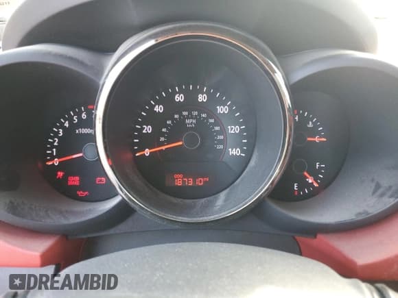 ✅ 2010 Kia Soul + • VIN: KNDJT2A24A7098577 • Lot: 86460165. Wystawiony na Copart z przebiegiem 187 310 mil. Bezpłatny archiwum sprzedaży aukcyjnych z USA i szczegółowy raport historii pojazdu na DreamBid. Zdjęcie 9.