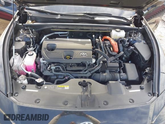 ✅ 2024 Toyota Crown Limited • VIN: JTDAAAAF4R3018961 • Lot: 43291880. Wystawiony na IAAI z przebiegiem 14 876 mil. Bezpłatny archiwum sprzedaży aukcyjnych z USA i szczegółowy raport historii pojazdu na DreamBid. Zdjęcie 10.