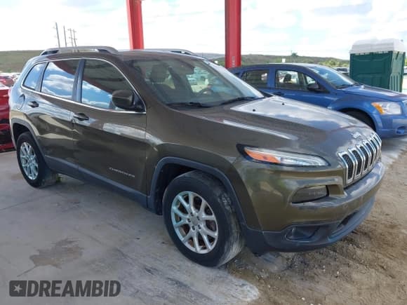 ✅ 2015 Jeep Cherokee Latitude • VIN: 1C4PJMCS8FW559172 • Lot: 43681804. Listed on IAAI with 35,998 mi. Free auction sales archive from the USA and detailed vehicle history report at DreamBid. Image 1.
