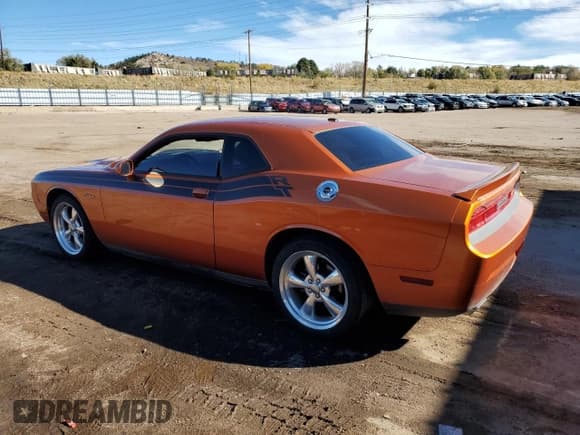 ✅ 2011 Dodge Challenger R/T • VIN: 2B3CJ5DT5BH542416 • Lot: 74621964. Wystawiony na Copart z przebiegiem 156 600 mil. Bezpłatny archiwum sprzedaży aukcyjnych z USA i szczegółowy raport historii pojazdu na DreamBid. Zdjęcie 2.