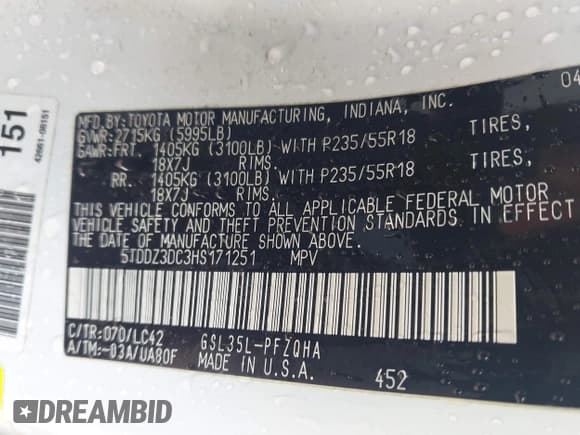 ✅ 2017 Toyota Sienna XLE • VIN: 5TDDZ3DC3HS171251 • Lot: 41637035. Listed on IAAI with 124,127 mi. Free auction sales archive from the USA and detailed vehicle history report at DreamBid. Image 9.