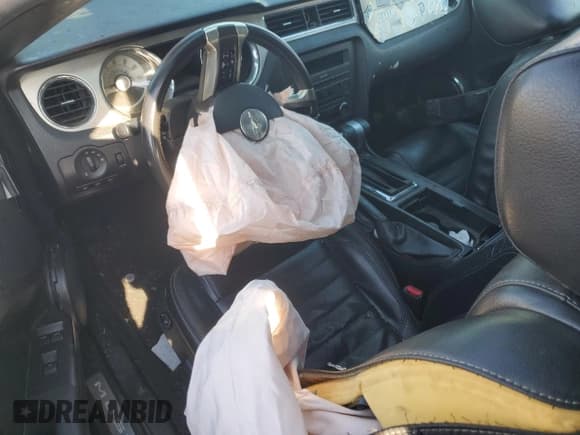 ✅ 2010 Ford Mustang V6 • VIN: 1ZVBP8ENXA5114788 • Lot: 57740635. Listed on Copart with Not provided. Free auction sales archive from the USA and detailed vehicle history report at DreamBid. Image 8.