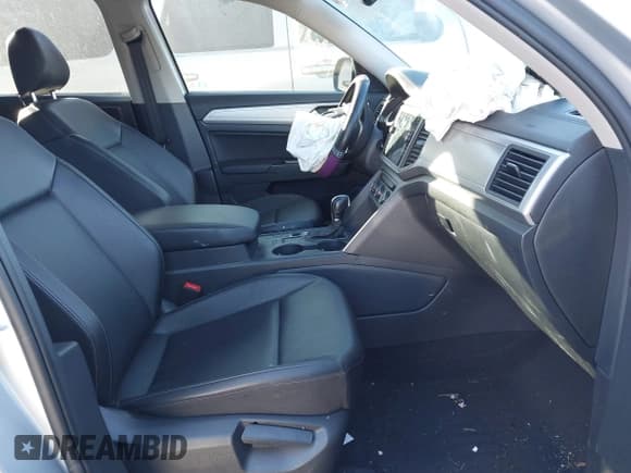 ✅ 2018 Volkswagen Atlas SE • VIN: 1V2CP2CA6JC595850 • Lot: 41344485. Listed on IAAI with 86,469 mi. Free auction sales archive from the USA and detailed vehicle history report at DreamBid. Image 5.