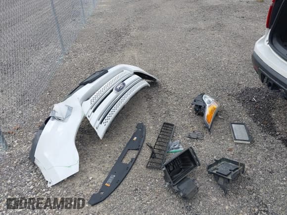 ✅ 2013 Ford Explorer Limited • VIN: 1FM5K7F83DGC57765 • Lot: 43748871. Wystawiony na IAAI z przebiegiem 144 229 mil. Bezpłatny archiwum sprzedaży aukcyjnych z USA i szczegółowy raport historii pojazdu na DreamBid. Zdjęcie 12.