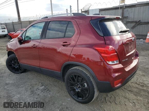 ✅ 2022 Chevrolet Trax LT • VIN: KL7CJPSMXNB511307 • Lot: 81267075. Listed on Copart with 33,826 mi. Free auction sales archive from the USA and detailed vehicle history report at DreamBid. Image 2.