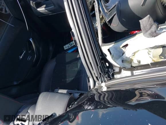 2023 Mercedes-Benz CLA 250 с VIN W1K5J4GB3PN350582, выставлен на аукционе IAAI как лот 41921202 с пробегом Не указан миль и . История ставок и продаж доступна на DreamBid. Изображение 5.