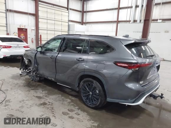 ✅ 2024 Toyota Highlander LE • VIN: 5TDKDRBH2RS570791 • Лот: 43655366. Опубликован ранее на IAAI с пробегом 25 564 миль. Бесплатный доступ к архиву аукционных продаж из США и подробный отчёт об истории автомобиля на DreamBid. Изображение 3.