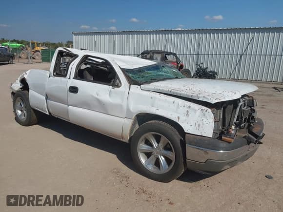 ✅ 2005 Chevrolet Silverado 1500 LS • VIN: 1GCEC19Z35Z286854 • Лот: 43374287. Опубликован ранее на IAAI с пробегом Не указан. Бесплатный доступ к архиву аукционных продаж из США и подробный отчёт об истории автомобиля на DreamBid. Изображение 1.
