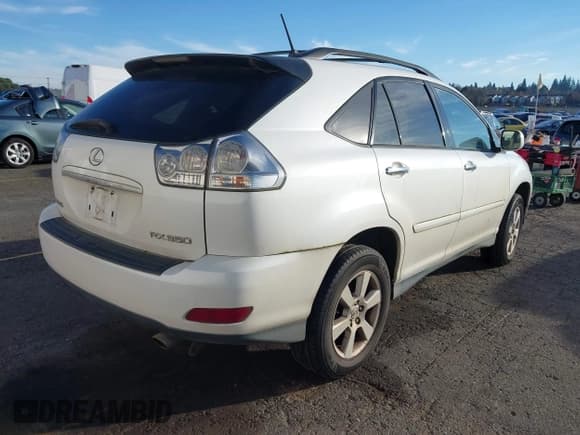 ✅ 2009 Lexus RX 350 • VIN: 2T2HK31U19C110831 • Lot: 43825801. Listed on IAAI with 146,335 mi. Free auction sales archive from the USA and detailed vehicle history report at DreamBid. Image 4.