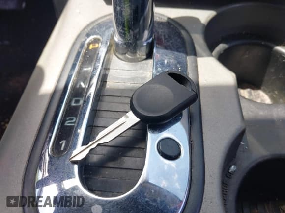 ✅ 2008 Ford F-150 XLT • VIN: 1FTPW14568KC11678 • Lot: 42811607. Listed on IAAI with 362,711 mi. Free auction sales archive from the USA and detailed vehicle history report at DreamBid. Image 11.