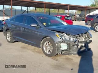 ✅ 2018 Hyundai Sonata SE • VIN: 5NPE24AF8JH705563 • Лот: 43588244. Опубликован ранее на IAAI с пробегом 100 275 миль. Бесплатный доступ к архиву аукционных продаж из США и подробный отчёт об истории автомобиля на DreamBid. Изображение 1.
