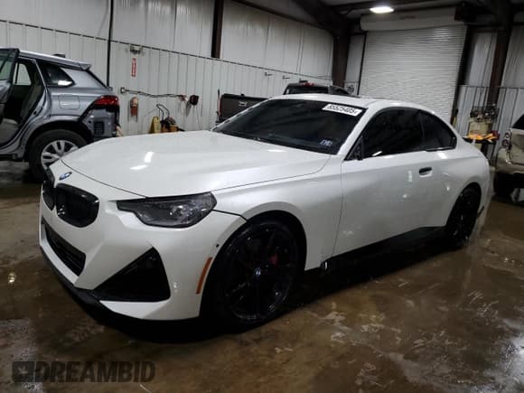 ✅ 2024 BMW 2 Series M240i xDrive • VIN: 3MW53CM06R8E22850 • Лот: 85525405. Опубликован ранее на Copart с пробегом 7 183 миль. Бесплатный доступ к архиву аукционных продаж из США и подробный отчёт об истории автомобиля на DreamBid. Изображение 1.