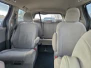 ✅ 2019 Toyota Sienna L • VIN: 5TDZZ3DC7KS973377 • Лот: 94031505. Опубликован ранее на Copart с пробегом 203 193 миль. Бесплатный доступ к архиву аукционных продаж из США и подробный отчёт об истории автомобиля на DreamBid. Изображение 10.