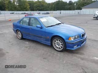 1998 BMW 3 Series z VIN WBSCD0325WEE12761, wystawiony jako IAAI lot #43580729 z przebiegiem 94 712 mil mil oraz . Historia ofert i sprzedaży dostępna na DreamBid. Obrazek 1.