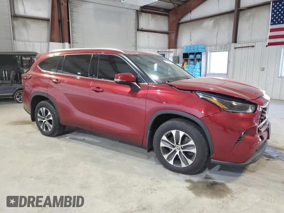 ✅ 2021 Toyota Highlander XLE • VIN: 5TDGZRBH1MS086417 • Lot: 90036635. Wystawiony na Copart z przebiegiem 84 462 mil. Bezpłatny archiwum sprzedaży aukcyjnych z USA i szczegółowy raport historii pojazdu na DreamBid. Zdjęcie 4.