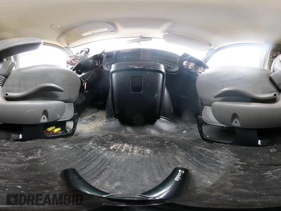 ✅ 2023 Chevrolet Express Cargo • VIN: 1GCWGAFP5P1230752 • Lot: 43732338. Wystawiony na IAAI z przebiegiem 42 696 mil. Bezpłatny archiwum sprzedaży aukcyjnych z USA i szczegółowy raport historii pojazdu na DreamBid. Zdjęcie 19.