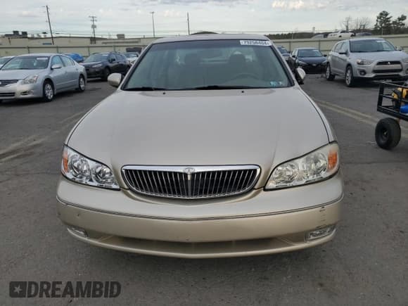 ✅ 2000 Infiniti I30 Luxury • VIN: JNKCA31A1YT105643 • Lot: 79258404. Wystawiony na Copart z przebiegiem 72 145 mil. Bezpłatny archiwum sprzedaży aukcyjnych z USA i szczegółowy raport historii pojazdu na DreamBid. Zdjęcie 5.