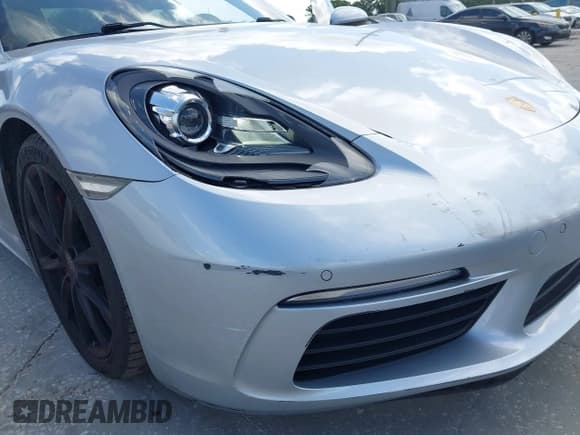 ✅ 2017 Porsche Cayman S • VIN: WP0AB2A87HS285634 • Lot: 41949961. Listed on IAAI with 57,422 mi. Free auction sales archive from the USA and detailed vehicle history report at DreamBid. Image 6.