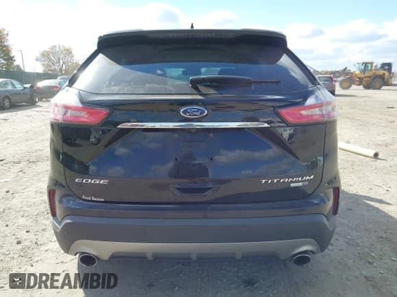 ✅ 2020 Ford Edge Titanium • VIN: 2FMPK4K92LBA15514 • Lot: 43532924. Wystawiony na IAAI z przebiegiem 57 092 mil. Bezpłatny archiwum sprzedaży aukcyjnych z USA i szczegółowy raport historii pojazdu na DreamBid. Zdjęcie 16.