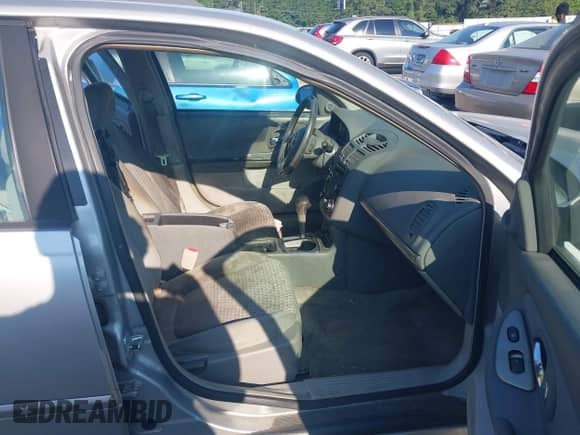 2007 Chevrolet Malibu Maxx LT z VIN 1G1ZT68N37F243643, wystawiony jako IAAI lot #42978120 z przebiegiem 170 936 mil mil oraz . Historia ofert i sprzedaży dostępna na DreamBid. Obrazek 5.