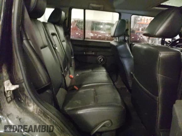 ✅ 2008 Jeep Commander Limited • VIN: 1J8HG58258C245090 • Lot: 68626645. Listed on Copart with 234,232 mi. Free auction sales archive from the USA and detailed vehicle history report at DreamBid. Image 11.