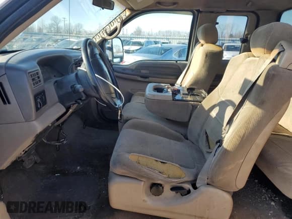 ✅ 2002 Ford F-350 XL • VIN: 1FTWX33F12EB01125 • Лот: 84022504. Опубликован ранее на Copart с пробегом 186 557 миль. Бесплатный доступ к архиву аукционных продаж из США и подробный отчёт об истории автомобиля на DreamBid. Изображение 7.