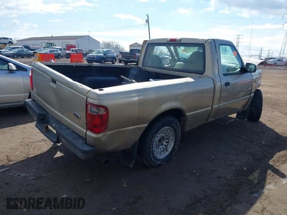 ✅ 2001 Ford Ranger XL • VIN: 1FTYR10C91TA12091 • Lot: 41685763. Wystawiony na IAAI z przebiegiem 274 692 mil. Bezpłatny archiwum sprzedaży aukcyjnych z USA i szczegółowy raport historii pojazdu na DreamBid. Zdjęcie 4.