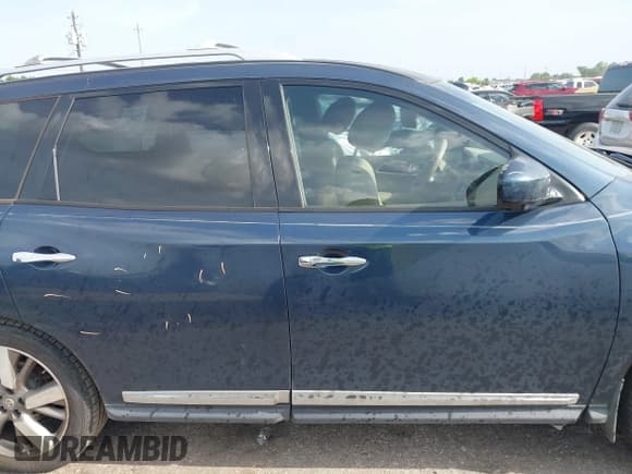✅ 2015 Nissan Pathfinder SV • VIN: 5N1AR2MN8FC671902 • Lot: 42648605. Listed on IAAI with 106,060 mi. Free auction sales archive from the USA and detailed vehicle history report at DreamBid. Image 14.