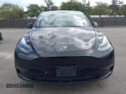 ✅ 2024 Tesla Model Y • VIN: 7SAYGDED8RF156984 • Lot: 43324819. Wystawiony na IAAI z przebiegiem 26 941 mil. Bezpłatny archiwum sprzedaży aukcyjnych z USA i szczegółowy raport historii pojazdu na DreamBid. Zdjęcie 12.