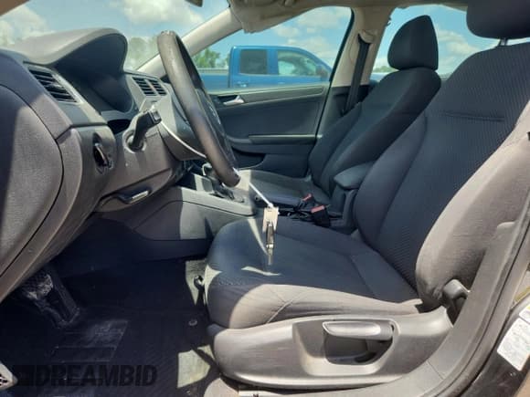 ✅ 2012 Volkswagen Jetta S • VIN: 3VW2K7AJ1CM337052 • Lot: 60986145. Listed on Copart with 161,957 mi. Free auction sales archive from the USA and detailed vehicle history report at DreamBid. Image 7.