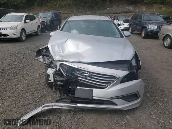 2016 Hyundai Sonata 2.4L z VIN 5NPE24AF0GH389620, wystawiony jako Copart lot #81012885 z przebiegiem 72 750 mil mil oraz Szkoda całkowita • Salvage title. Historia ofert i sprzedaży dostępna na DreamBid. Obrazek 5.