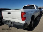 ✅ 2020 Toyota Tundra SR • VIN: 5TFTY5F10LX011191 • Лот: 77595574. Опубликован ранее на Copart с пробегом 83 892 миль. Бесплатный доступ к архиву аукционных продаж из США и подробный отчёт об истории автомобиля на DreamBid. Изображение 3.