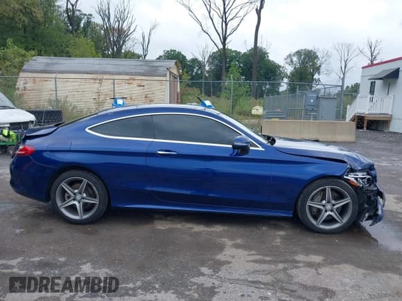 ✅ 2017 Mercedes-Benz C 300 • VIN: WDDWJ4KB5HF408862 • Lot: 37567158. Listed on IAAI with 84,134 mi. Free auction sales archive from the USA and detailed vehicle history report at DreamBid. Image 13.
